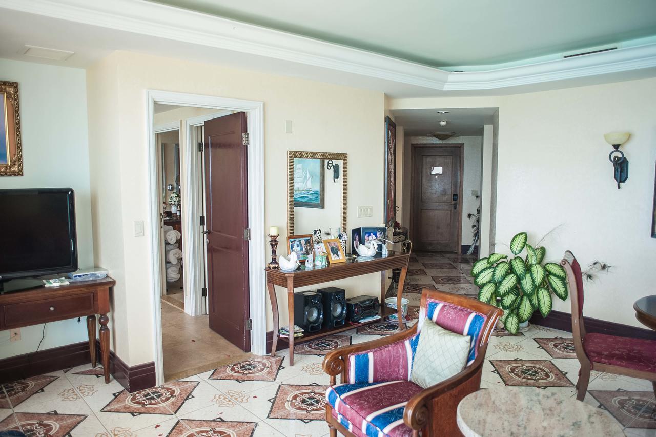 Palmyra Luxury Beach Condos Montego Bay Exteriör bild