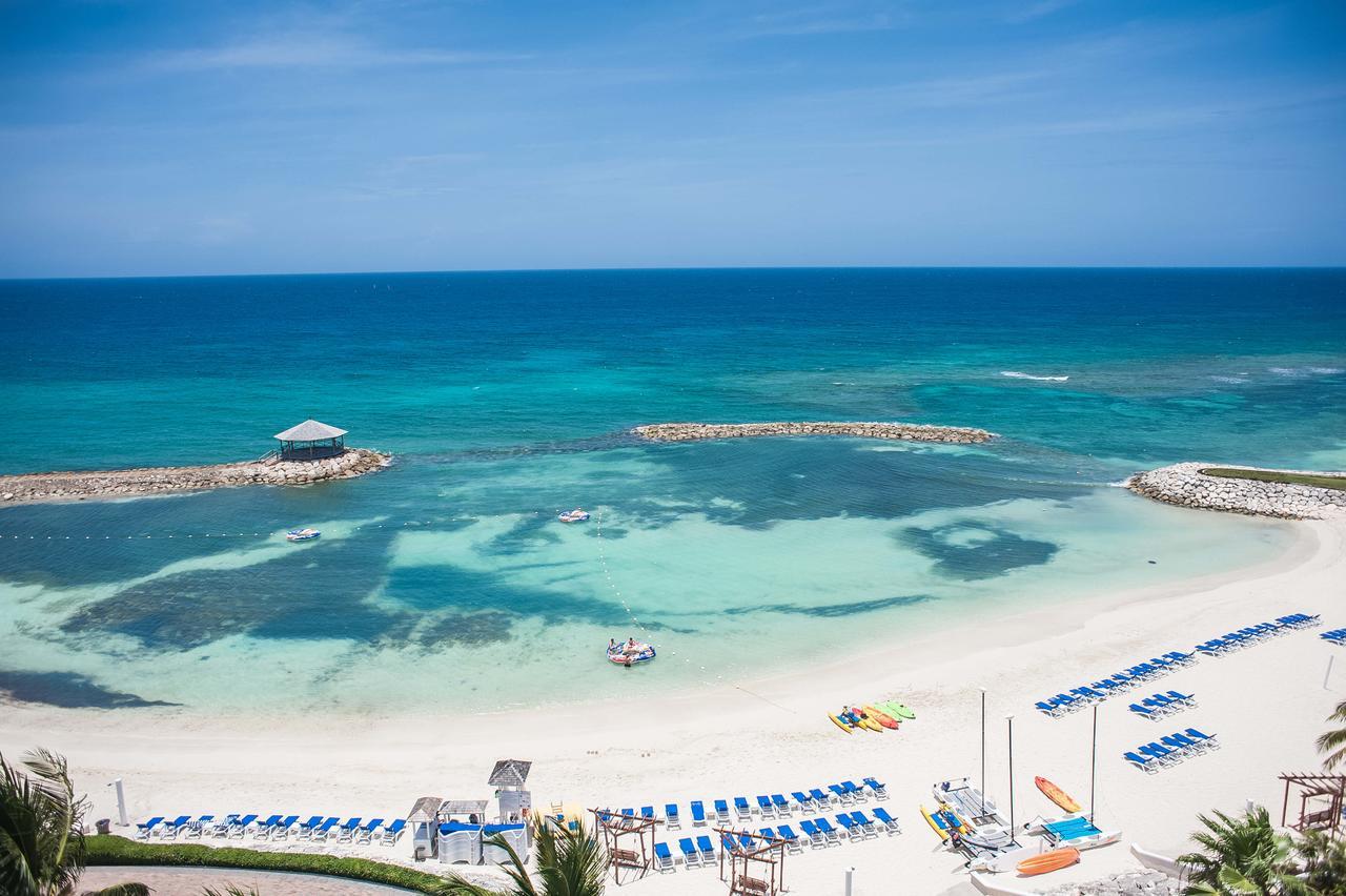 Palmyra Luxury Beach Condos Montego Bay Exteriör bild